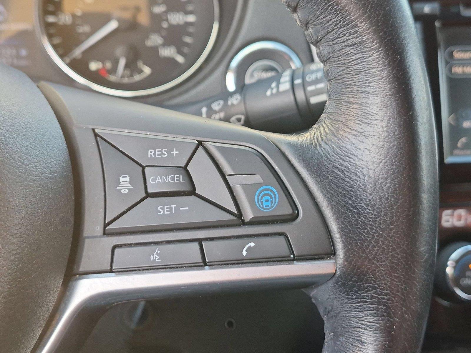 Used 2018 Magnetic Black Nissan SL image 21