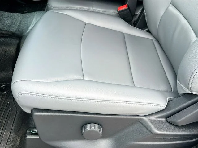 New 2026 Oxford White Ford XL image 12