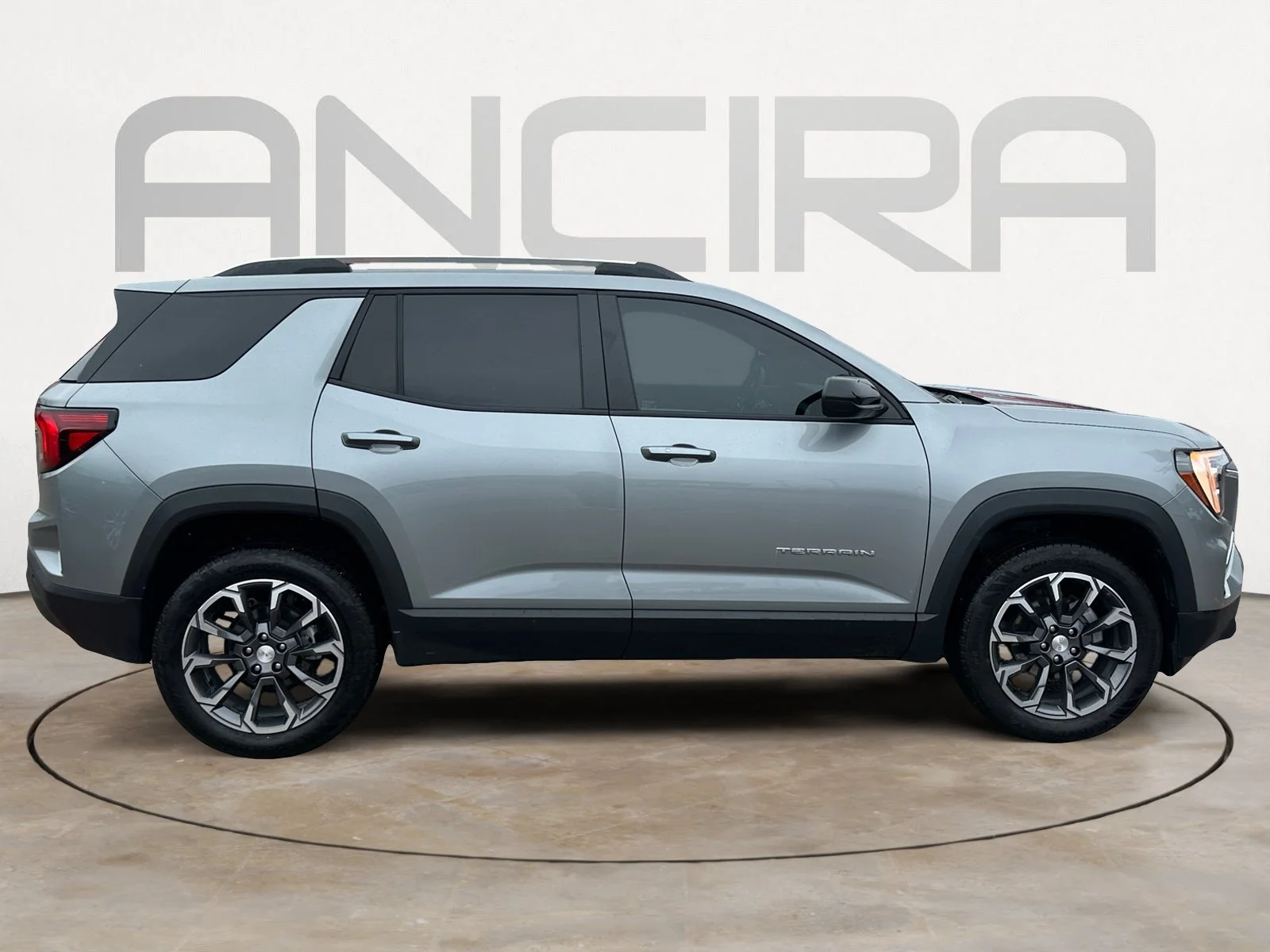 Used 2025 Sterling Metallic GMC AWD Elevation image 11