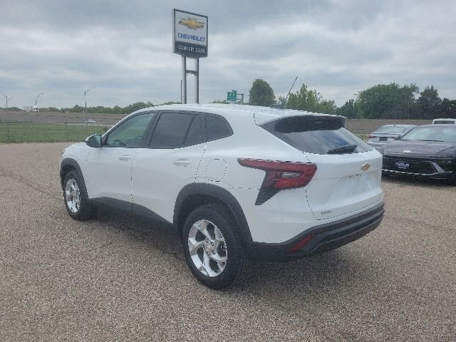 2026 Chevrolet Trax LS - Photo 22