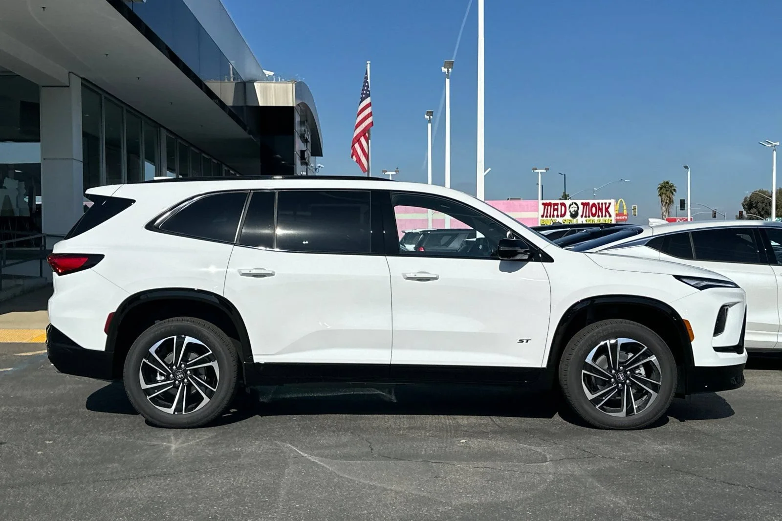 2026 Buick Enclave Sport Touring - Photo 3