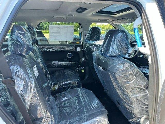 New 2026 White Hyundai Limited AWD image 4