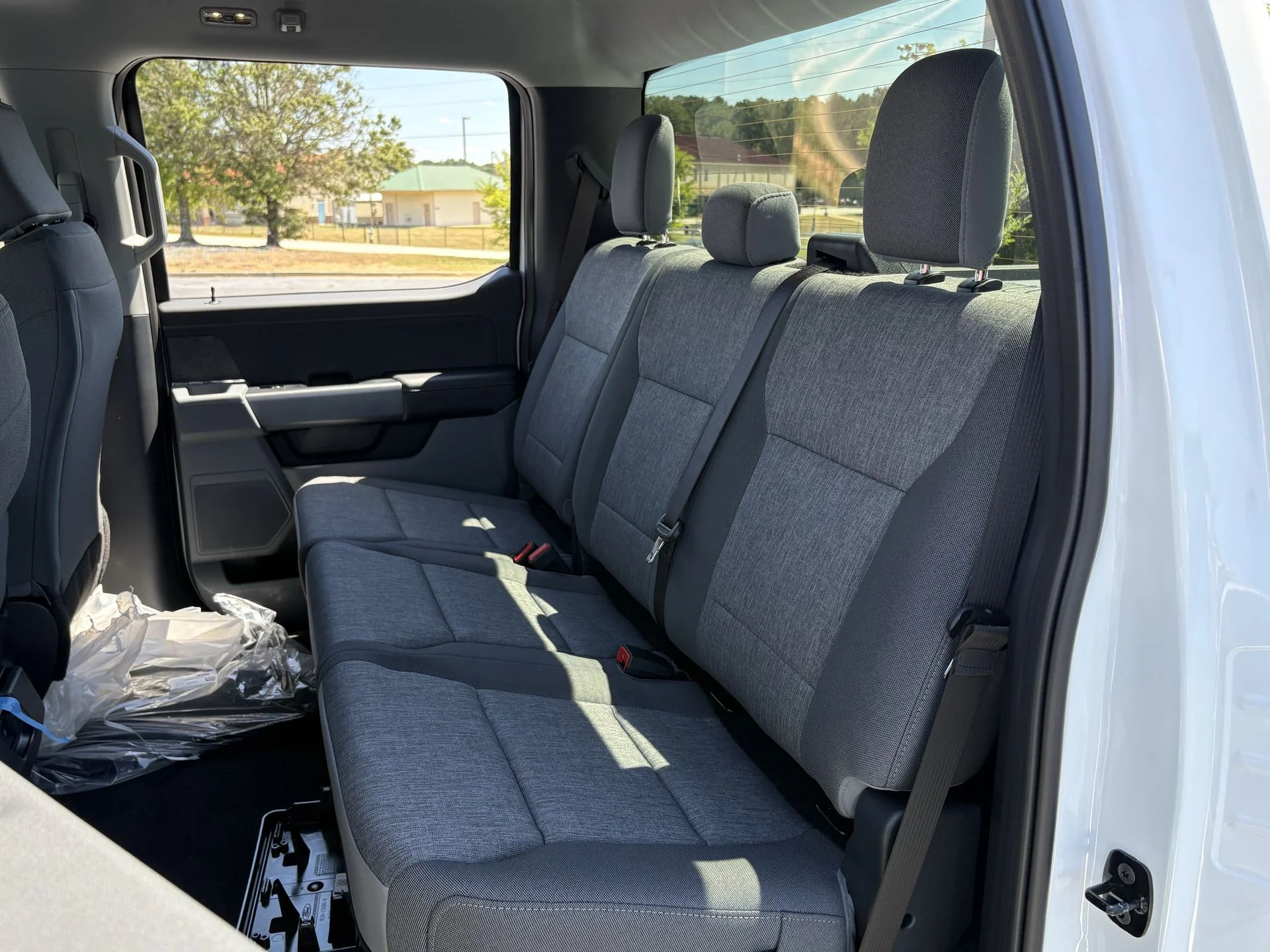 New 2026 Oxford White Ford XLT image 17