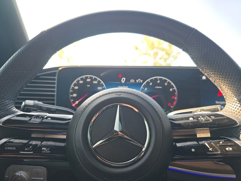 Certified Used 2024 MANUFAKTUR Alpine Gray Mercedes-Benz GLS 580 image 28