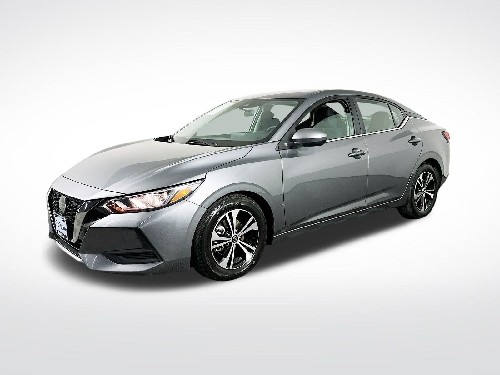 Used 2023 Gun Metallic Nissan SV image 4