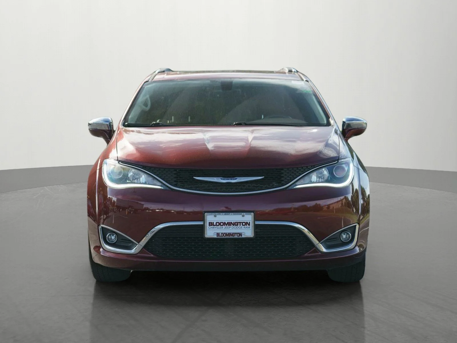 Used 2019 Chrysler Pacifica Limited with VIN 2C4RC1GG3KR668522 for sale in Minneapolis, Minnesota