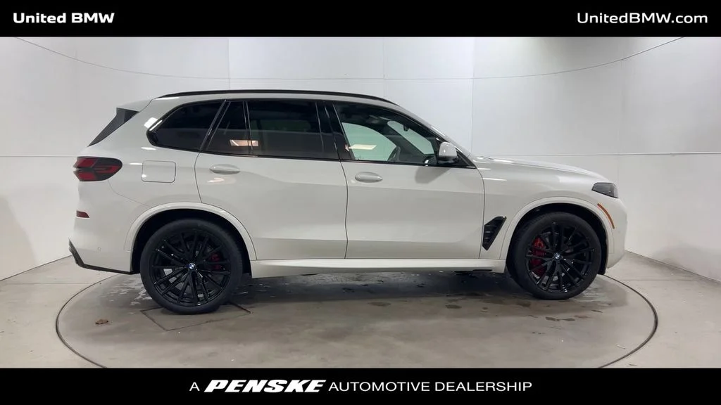 Used 2026 Alpine White BMW xDrive40i image 9