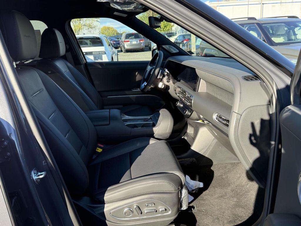 New 2026 Ecotronic Gray Pearl Hyundai Calligraphy AWD image 16
