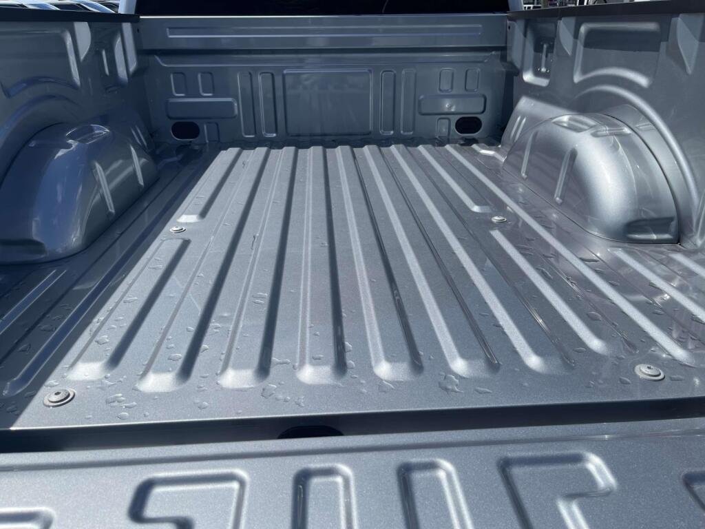 New 2026 Iconic Silver Metallic Ford XLT image 19