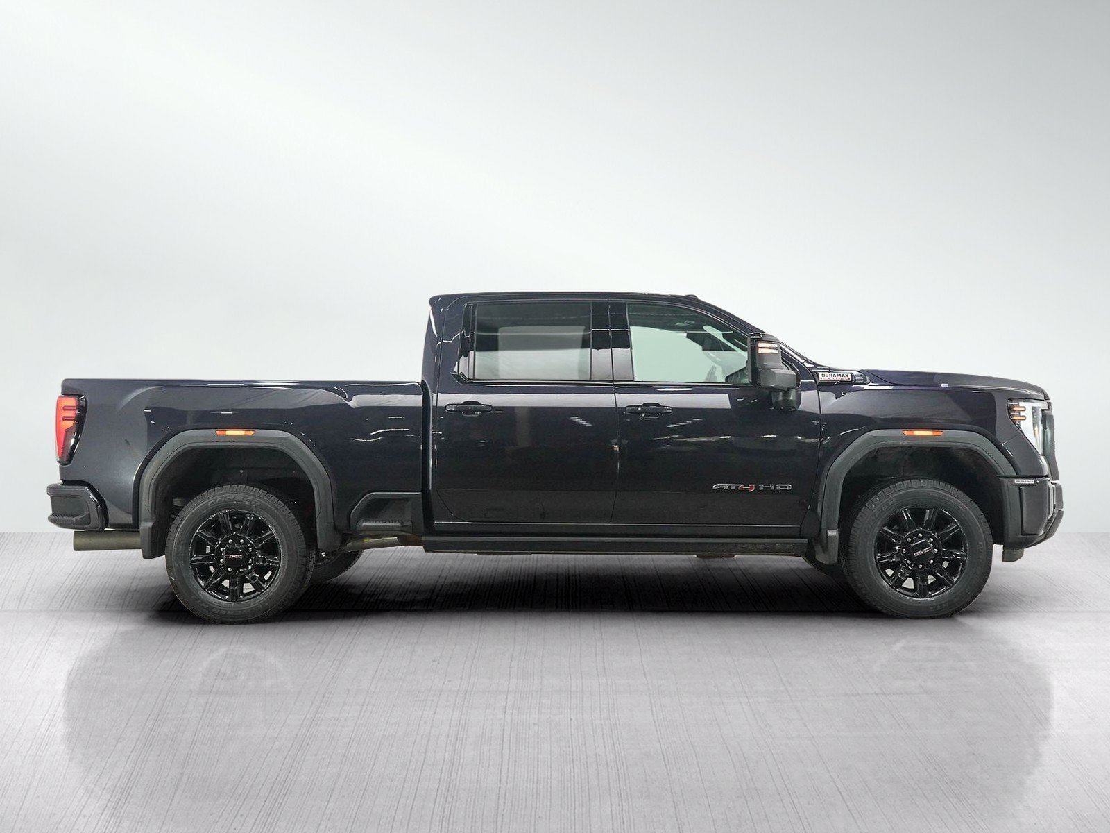 Used 2024 Titanium Rush Metallic GMC AT4 image 6