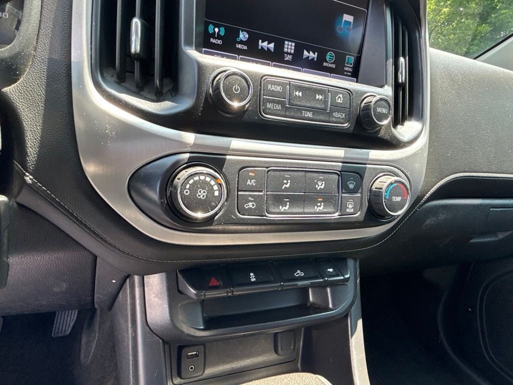 Used 2017 Silver GMC SLE1 image 15