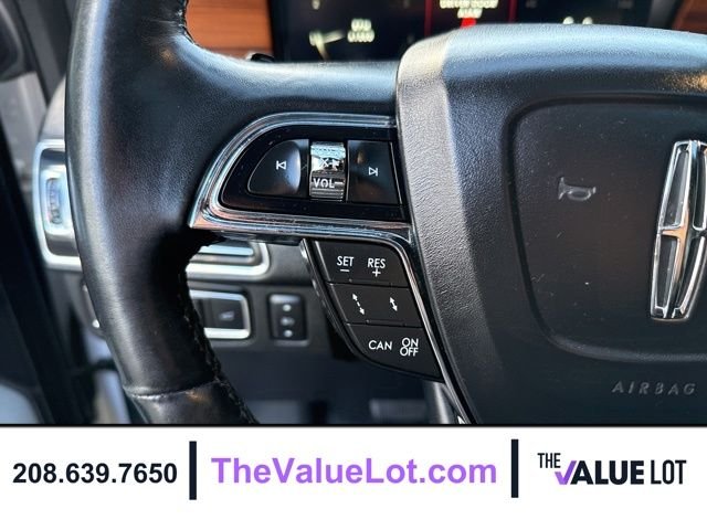 Used 2019 White Lincoln Reserve image 31