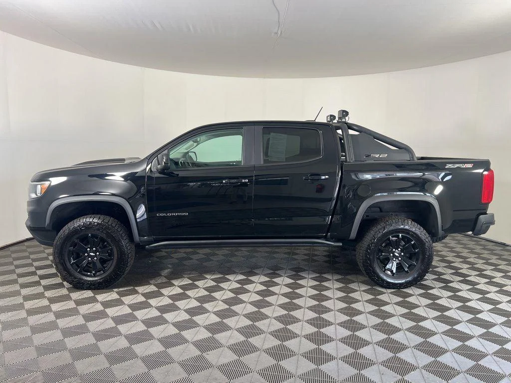 Used 2021 Black Chevrolet ZR2 image 28