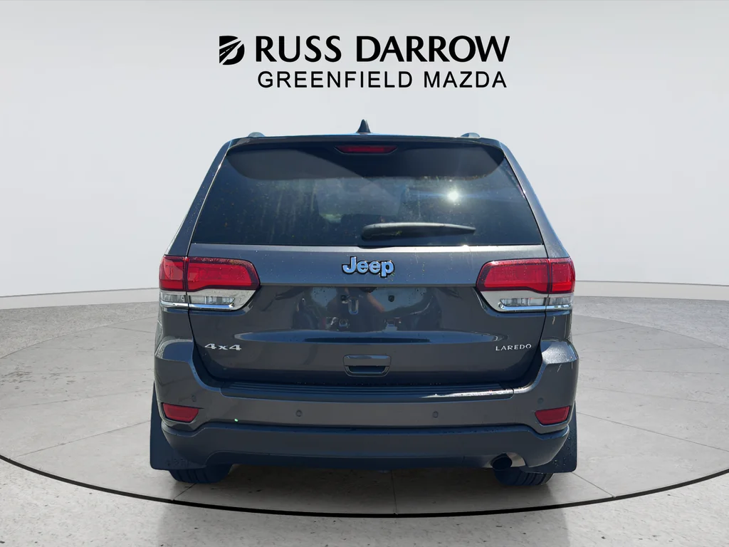 Used 2021 Gray Jeep Laredo X image 4