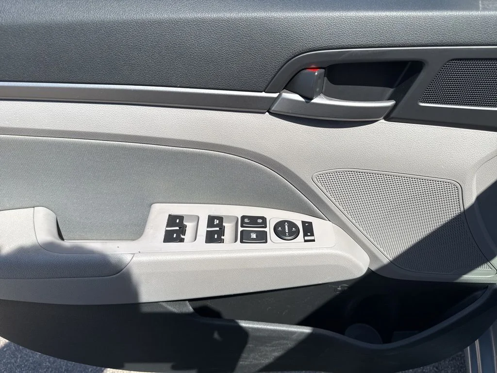 Used 2018 Symphony Silver Hyundai Value Edition image 16