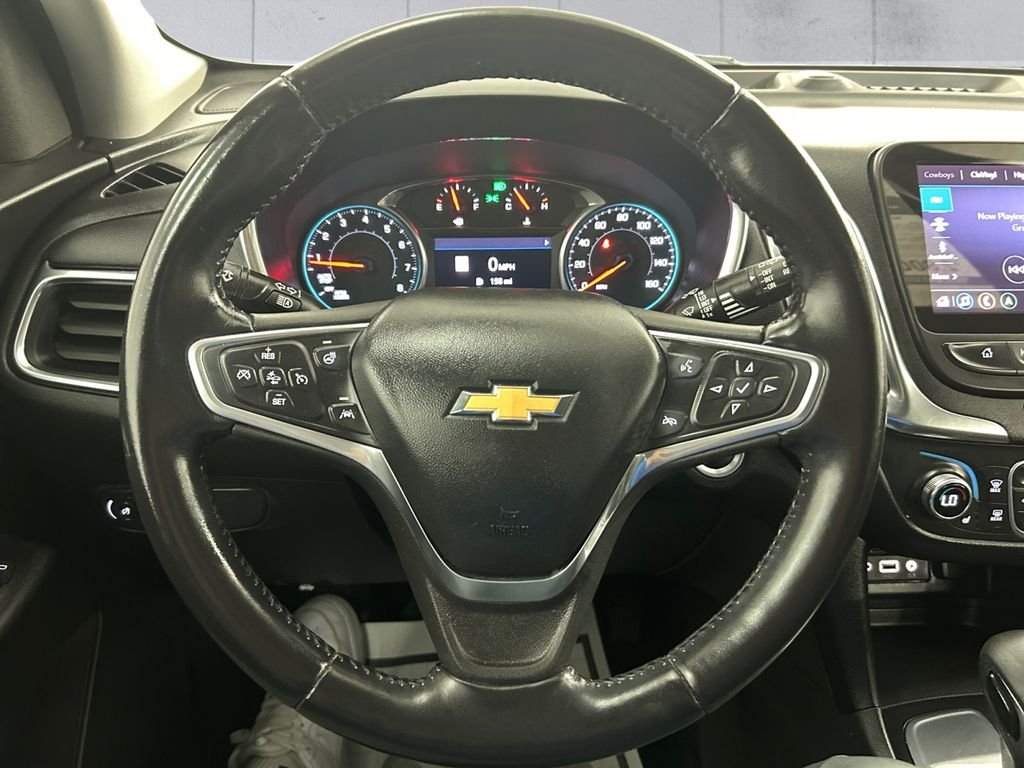 Used 2022 White Chevrolet LT image 9
