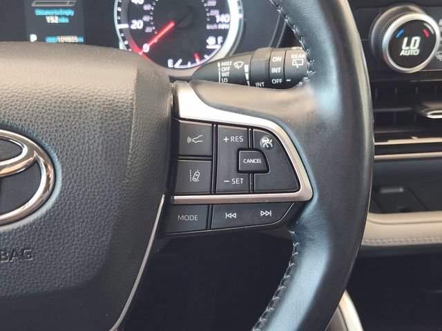 Used 2021 Black Toyota L image 30