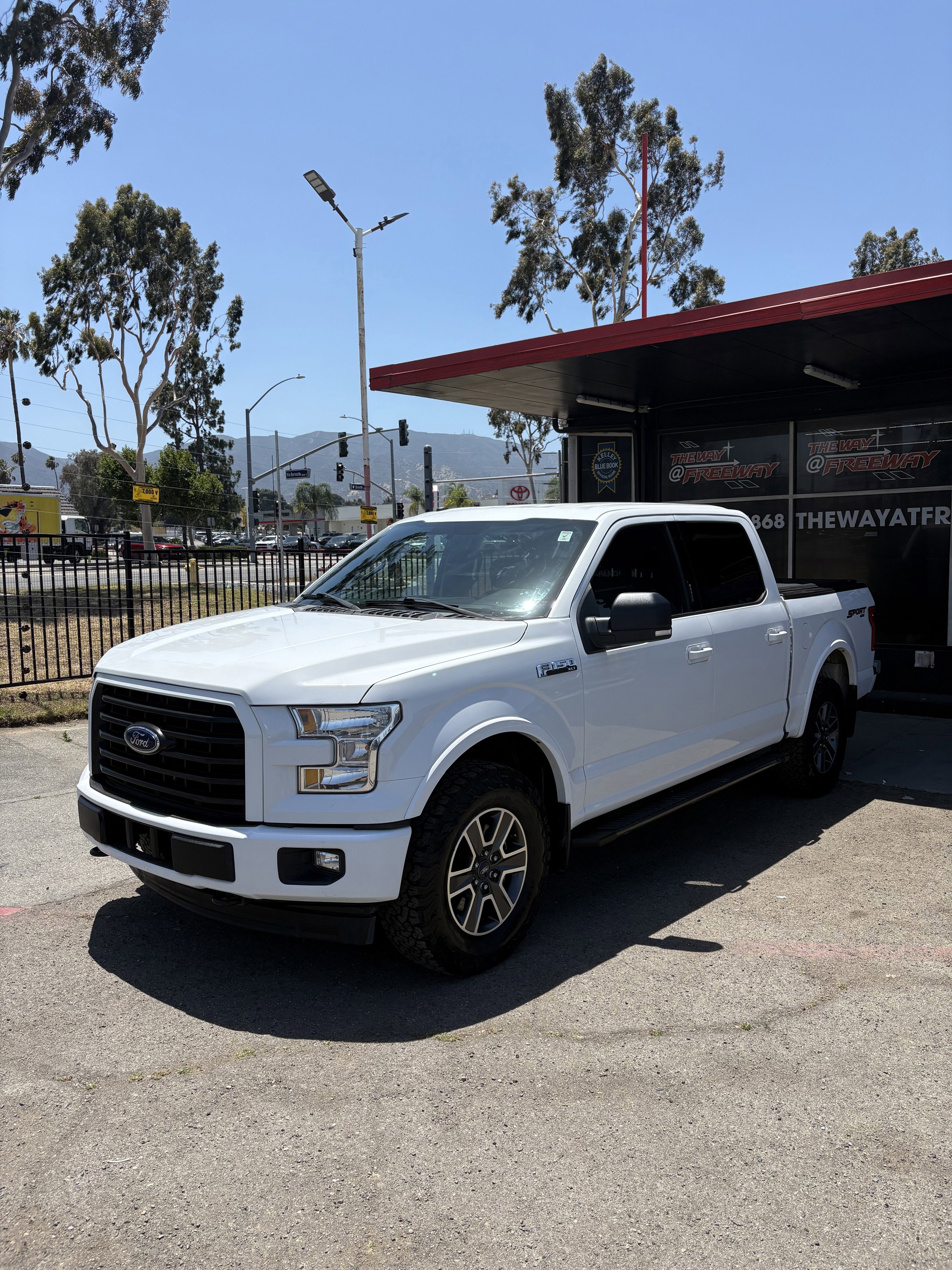 2017 Ford F-150 XLT 4x4 SuperCrew 5-1/2 Box's photo