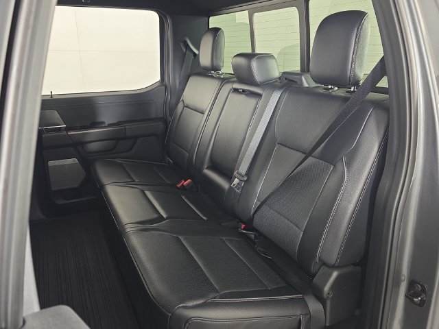 Used 2024 Grey Ford Lariat image 31