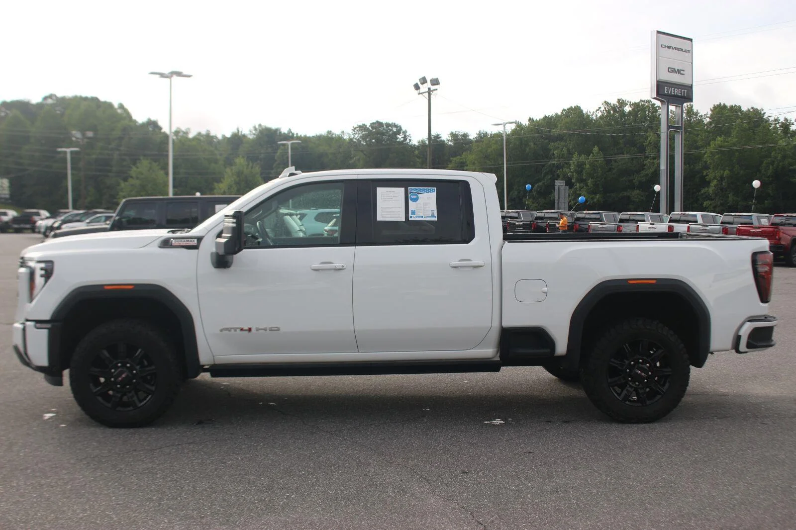 Used 2024 Summit White GMC AT4 image 4