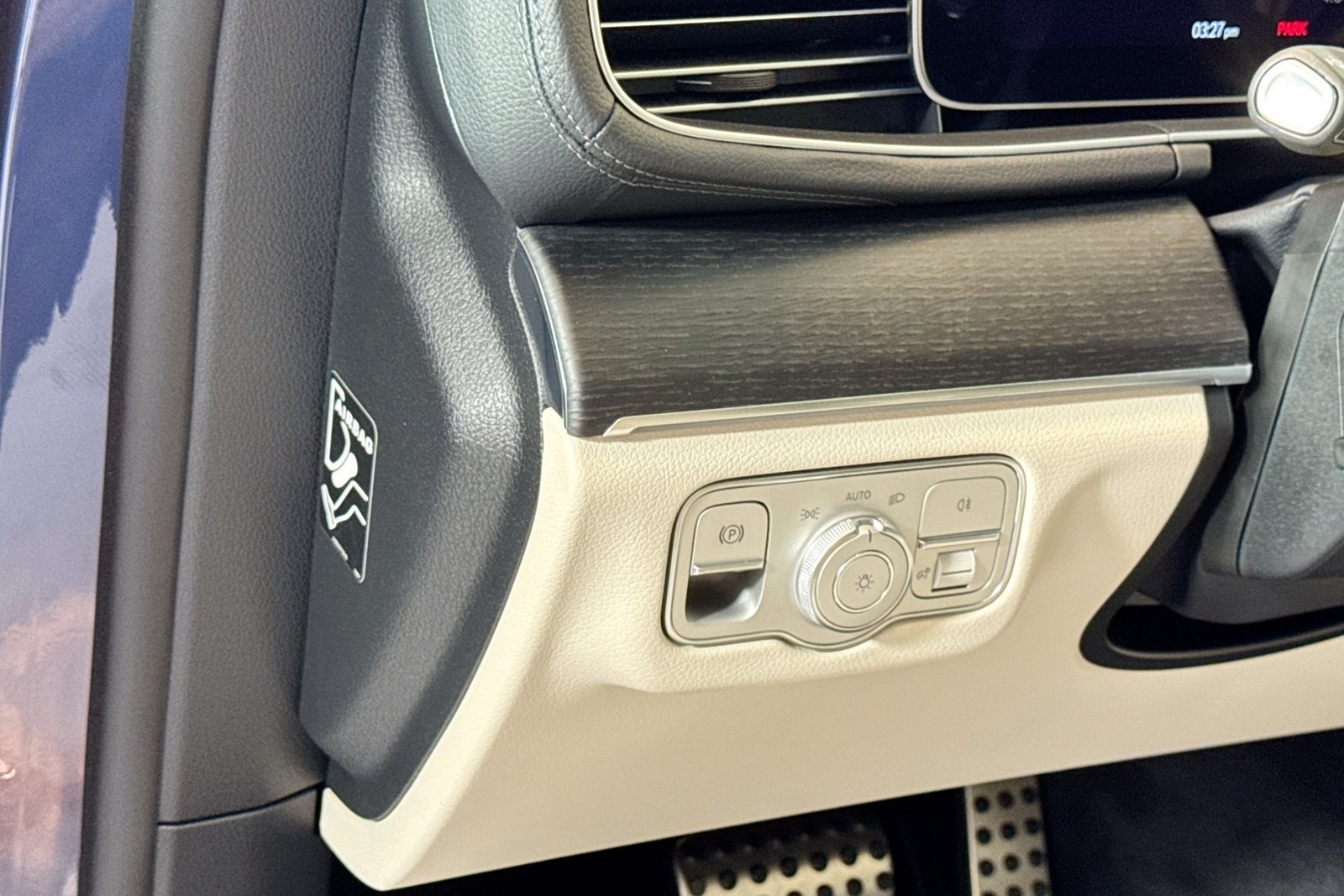 New 2026 Twilight Blue Metallic Mercedes-Benz GLS 450 image 10