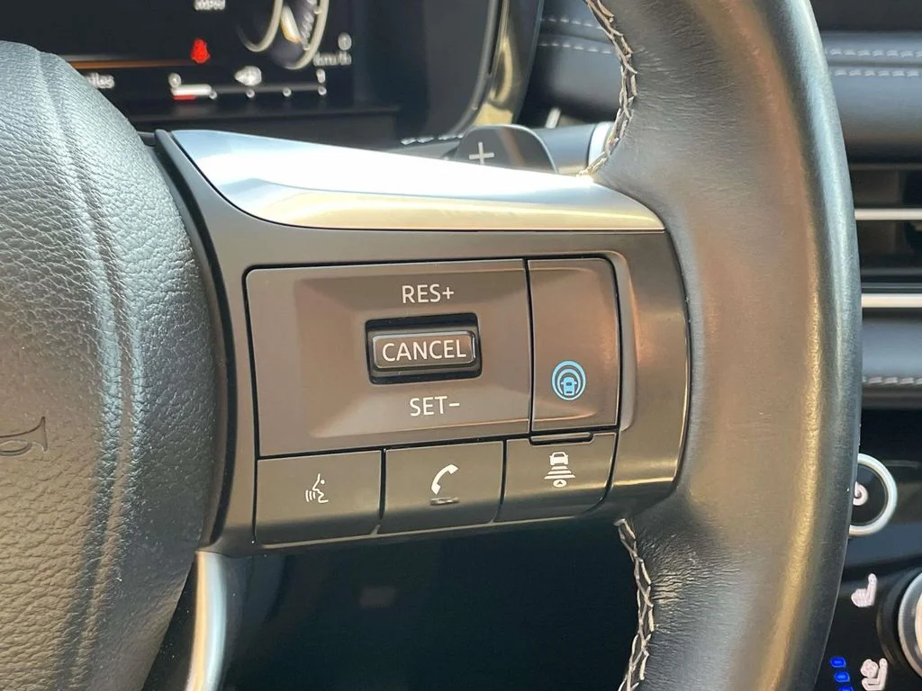 Used 2023 Moonbow Blue INFINITI SENSORY image 11