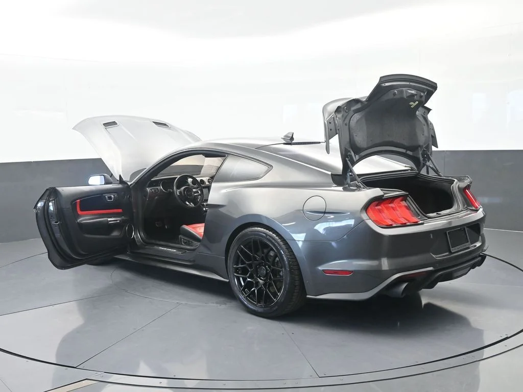 Used 2020 Magnetic Ford GT Premium image 63