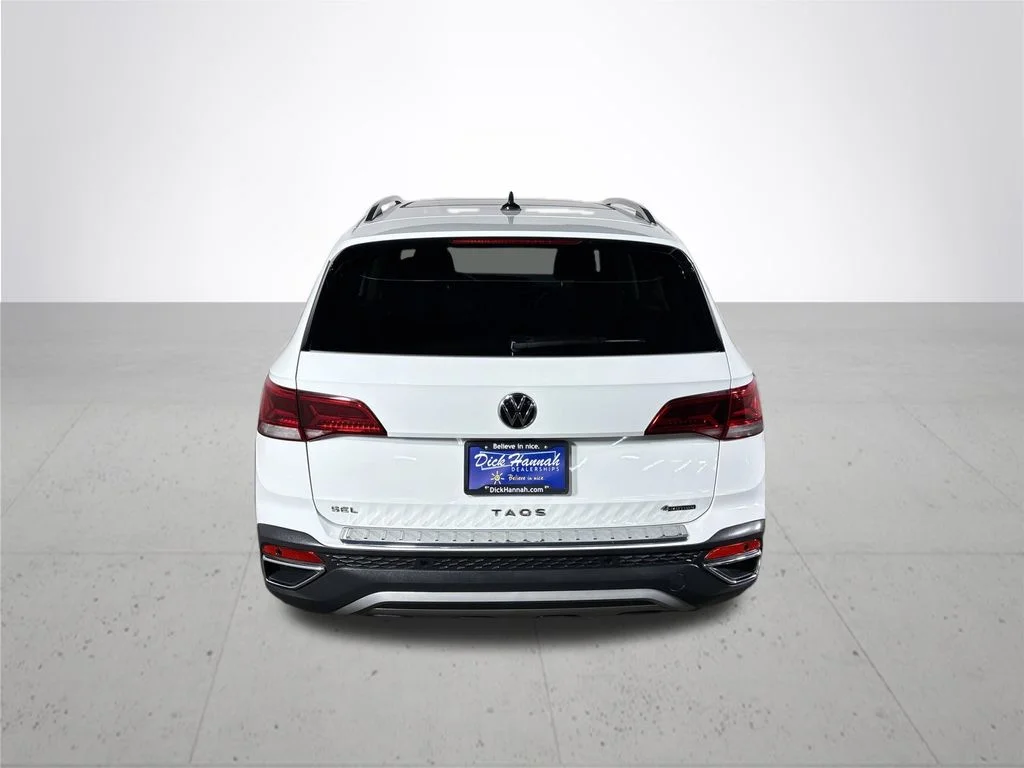 Certified Used 2023 White Volkswagen 1.5T SEL image 7