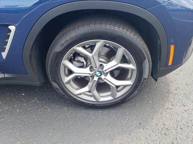 Used 2023 Blue Metallic BMW xDrive30i image 27