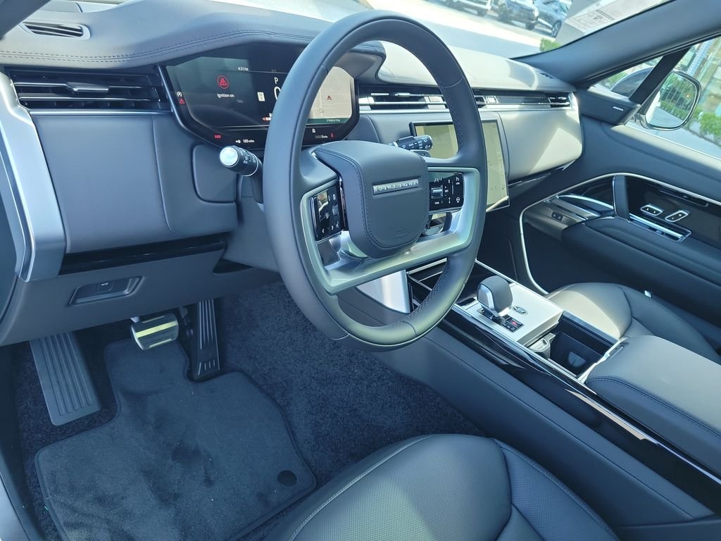 New 2026 Fuji White Land Rover SE image 25