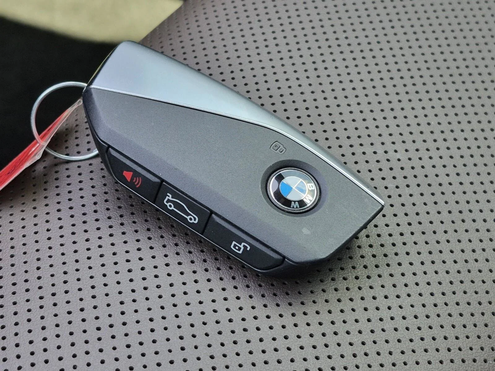 Certified Used 2025 Dune Grey Metallic BMW 30 xDrive image 38