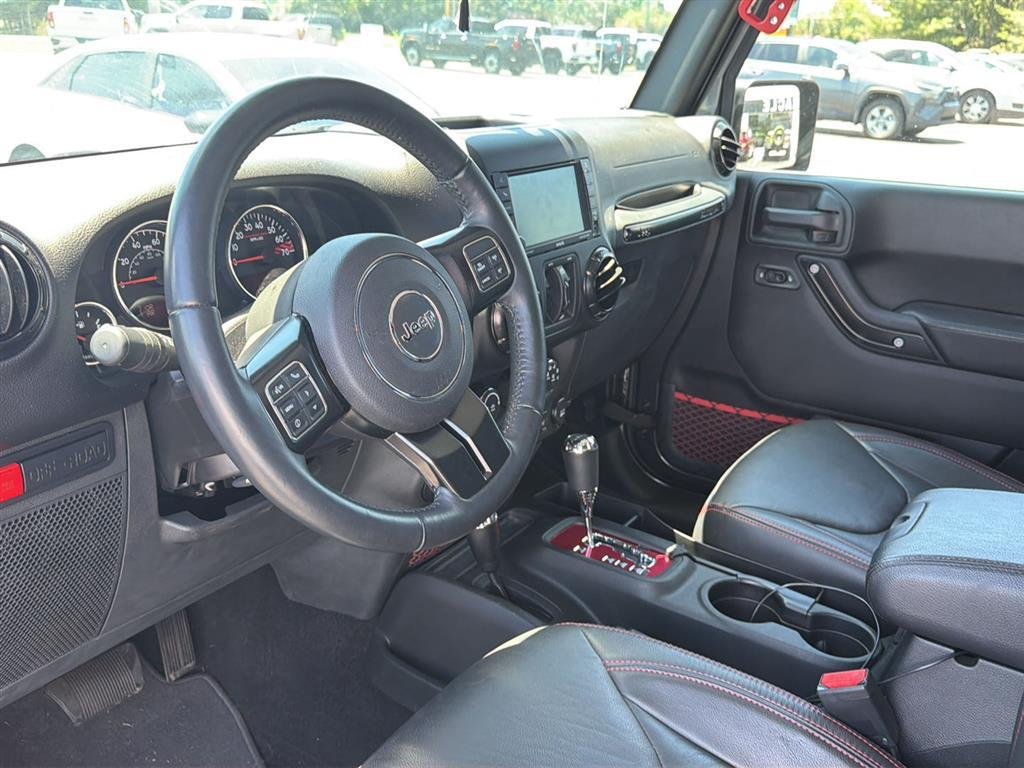 Used 2017 Granite Crystal Metallic Clearcoat Jeep Rubicon Recon image 7
