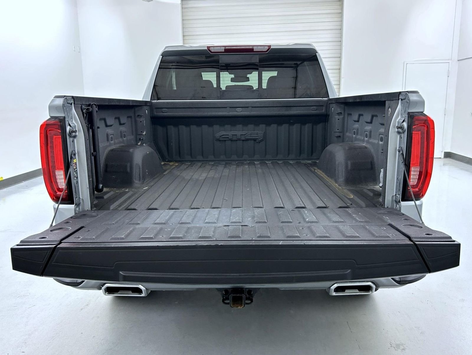 Used 2023 Silver GMC AT4 image 22