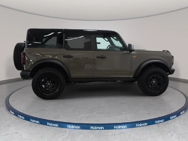 New 2026 Marsh Gray Ford Badlands image 5