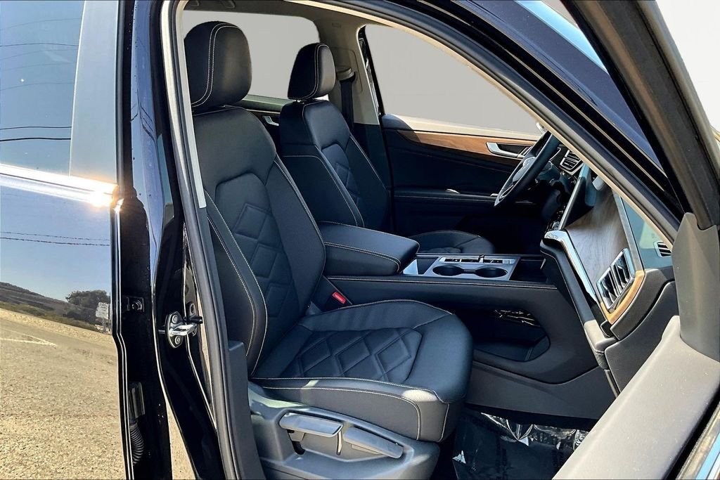 New 2026 Black Volkswagen 2.0T SE image 30