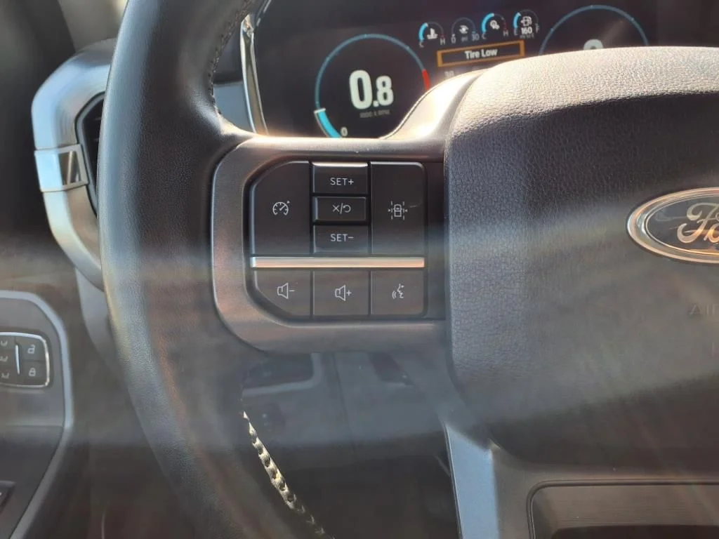 Used 2021 White Ford Lariat image 7