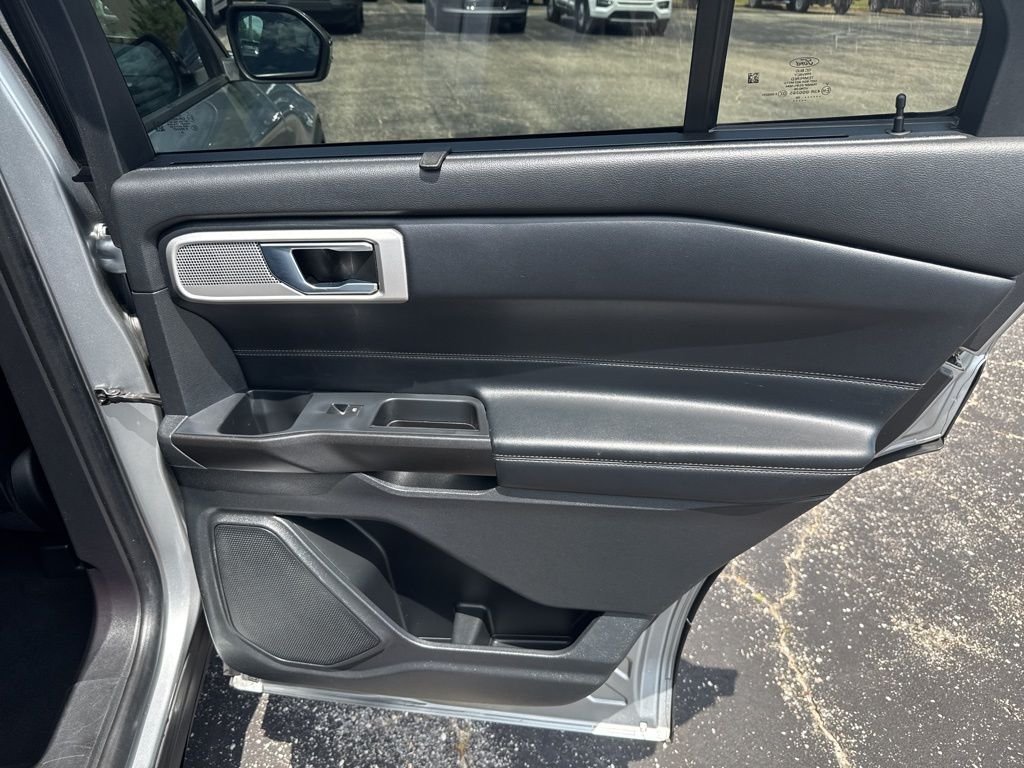 Used 2020 Silver Ford Limited image 27