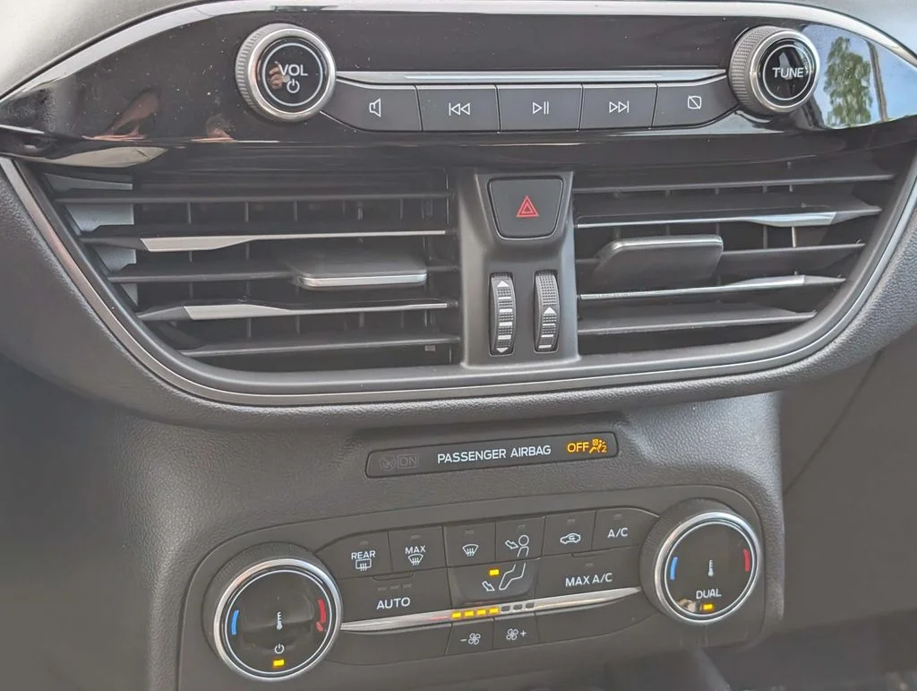 Used 2025 Silver Ford Active image 21