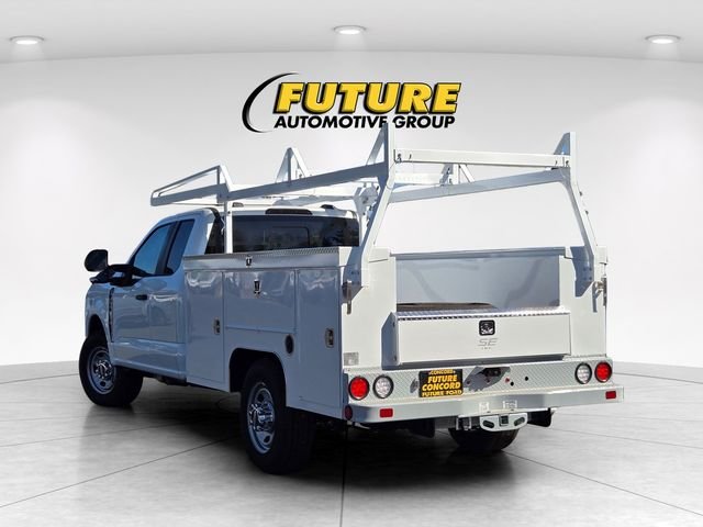 New 2026 White Ford F350 4X2S/CCCSR image 22