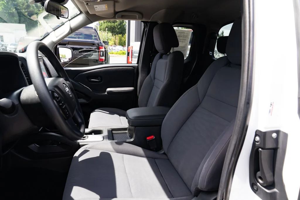 Used 2022 White Nissan S image 16
