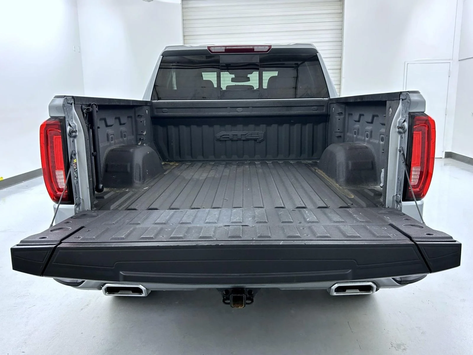 Used 2023 Silver GMC AT4 image 22