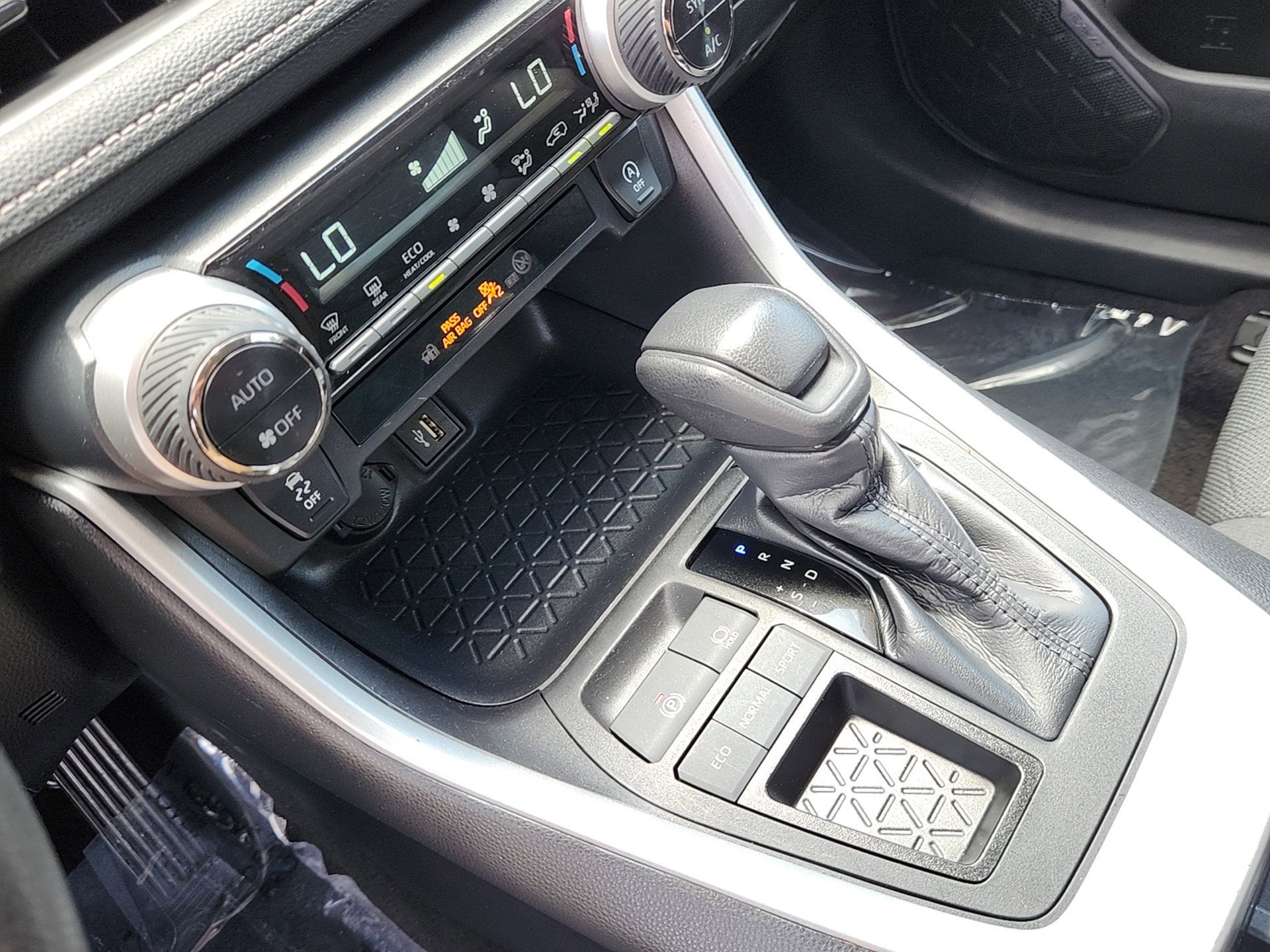 Certified Used 2024 Ice Cap Toyota XLE image 16