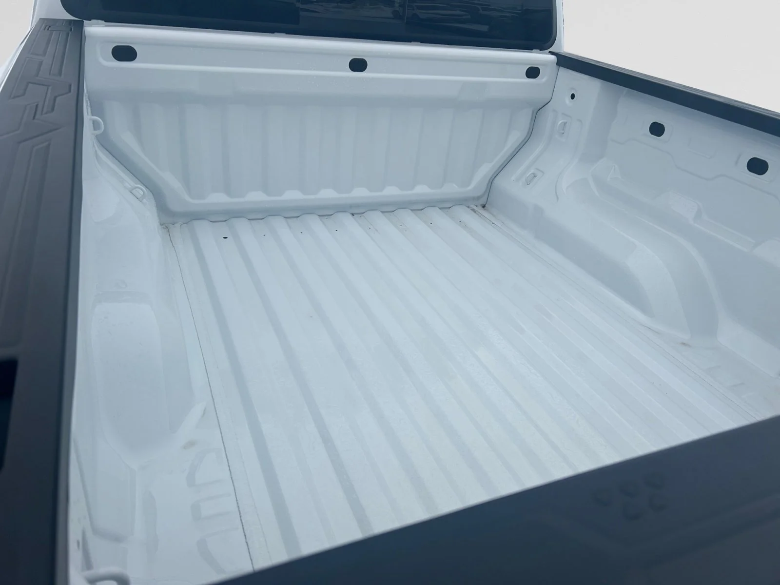 New 2026 Summit White GMC Elevation image 10