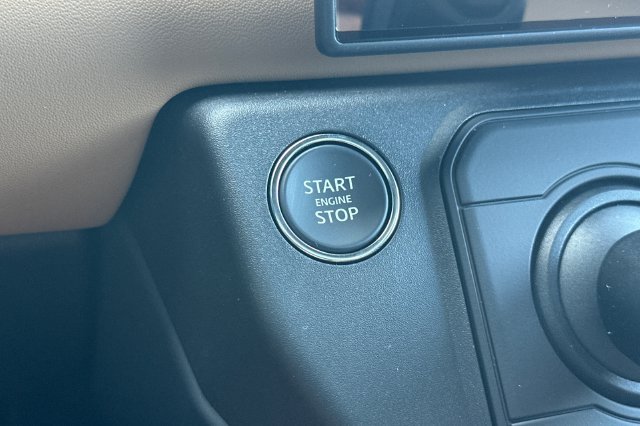New 2026 Fuji White Land Rover X-Dynamic SE image 22