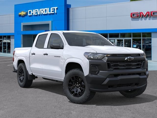New 2026 Summit White Chevrolet WT image 7