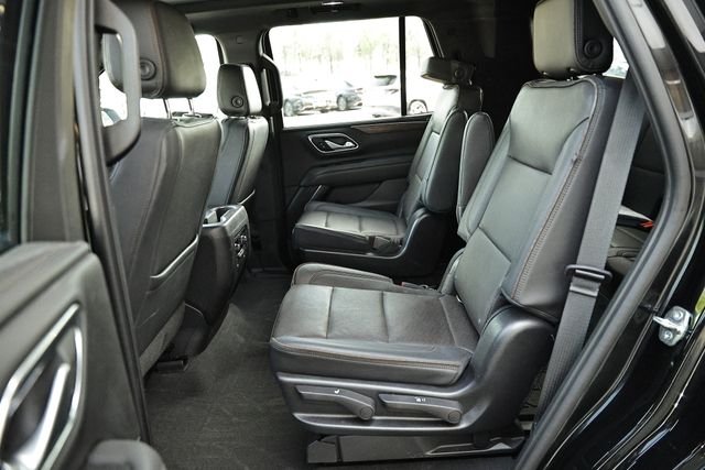 Used 2022 Black Chevrolet High Country image 27