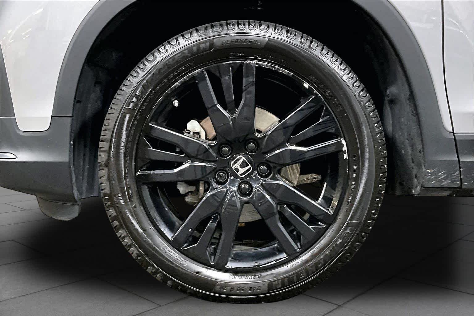 Used 2021 Lunar Silver Metallic Honda Special Edition image 11