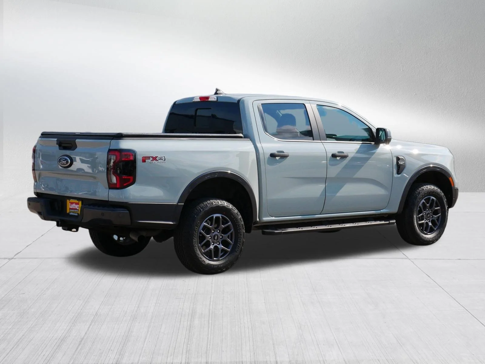 Used 2024 Cactus Grey Ford XLT image 7