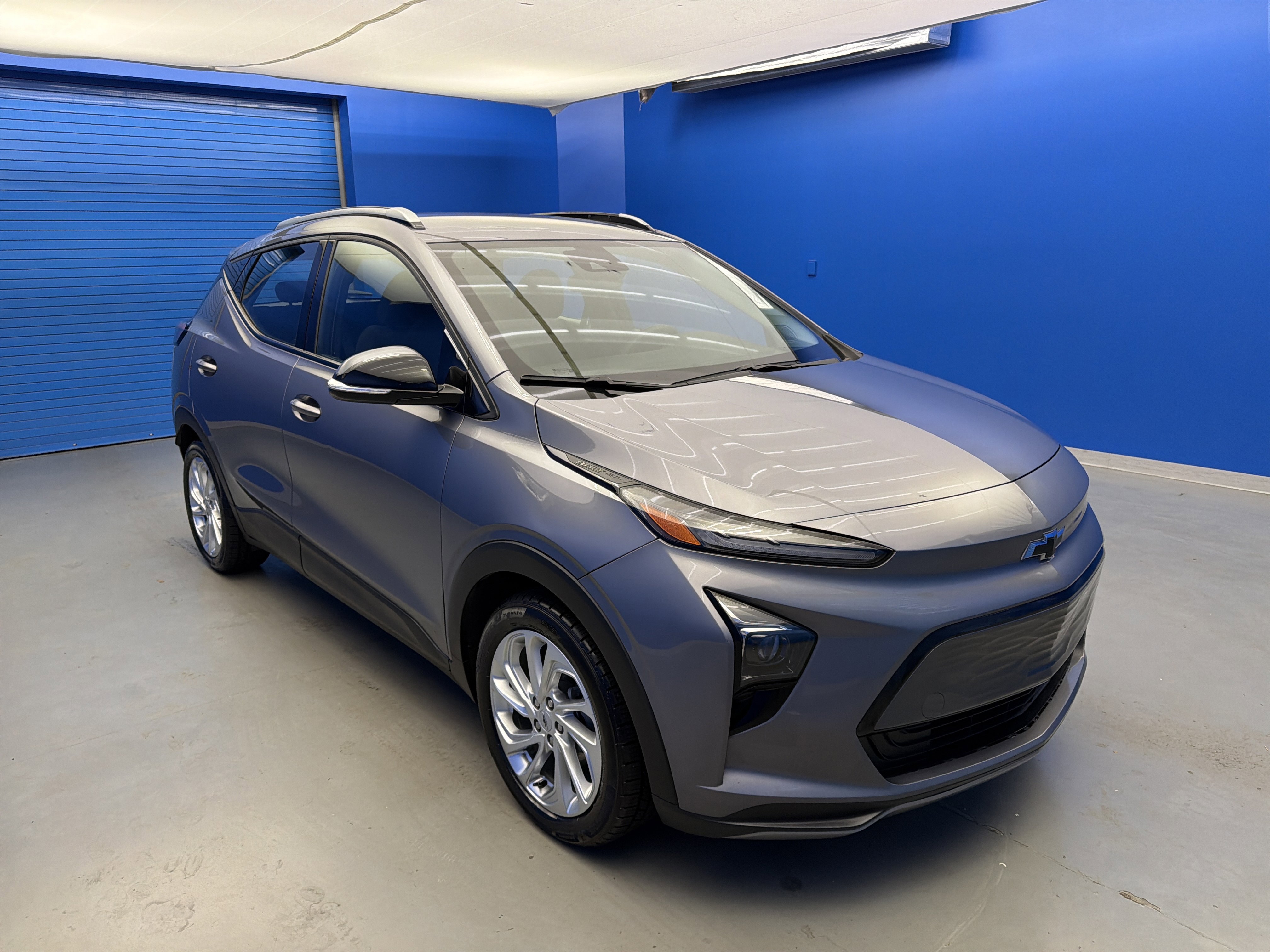 Used 2023 Chevrolet Bolt EUV LT with VIN 1G1FY6S08P4162487 for sale in Louisville, KY