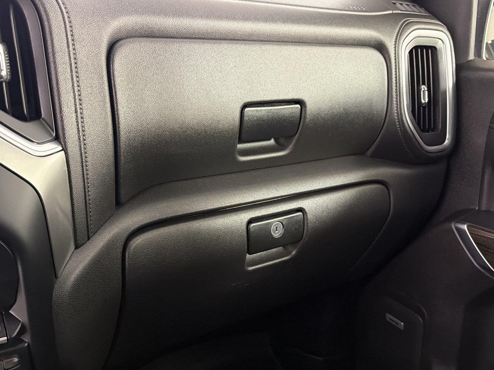 2019 Chevrolet Silverado 1500 RST - Photo 30